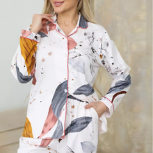 Load image into Gallery viewer, Cotton Printed Long Sleeved Women's Pajamas Set
